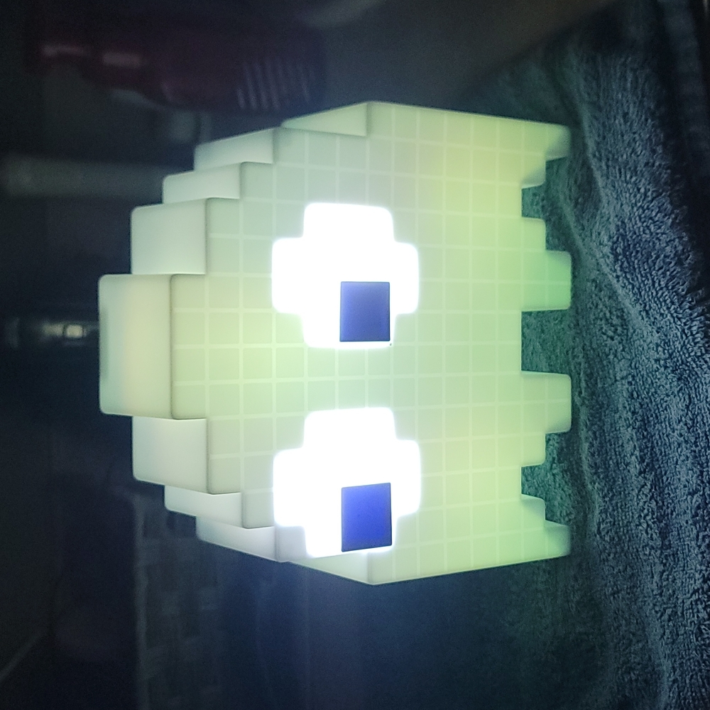 Color Changing Light - Picture 2 of 6